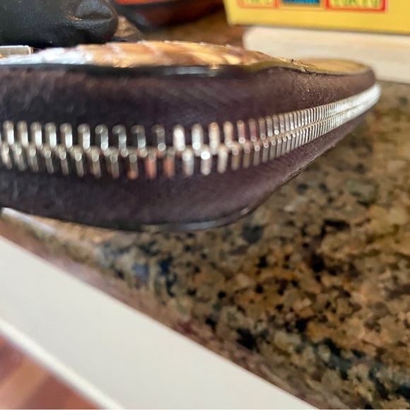 Fendi Python Zip Around Wallet limited Edition - Picture 4 of 15